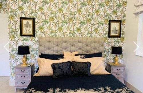 Mullins Villa | Mariposa House