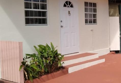 Garrison Historic Area House | Bornu Apartment