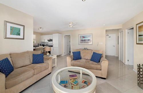 Weston Apartment | Lantana 42