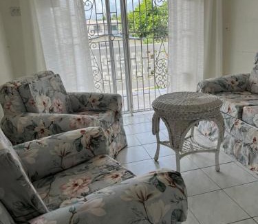 Dover House | Home2Home Guesthouse