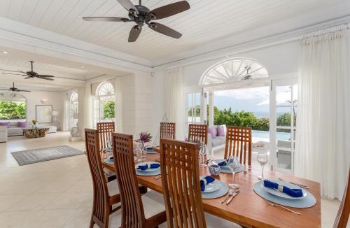 Merlin Bay Villa | Ultra Luxury Infinity Pool Villa on Platinum Coast Gated Development
