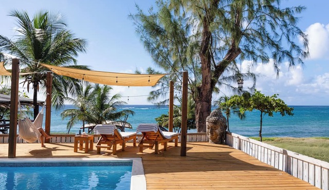 Surfers Bay Resort in Silver Sands