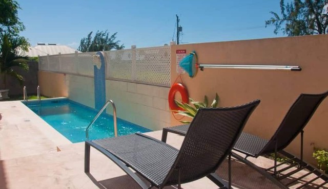 Apartment With Pool Near Golf Course And Oistins