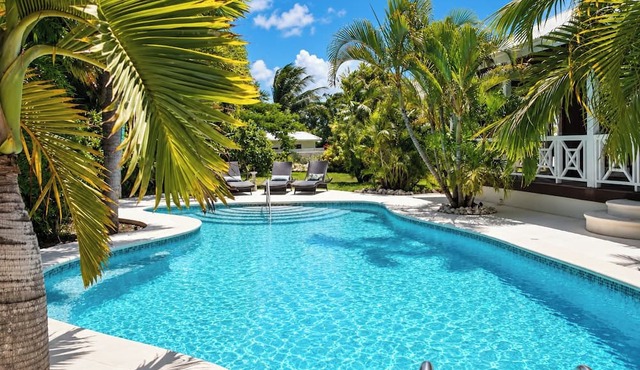 The Greenheart, Tropical Villa with Private Pool in Enterprise Christ Church