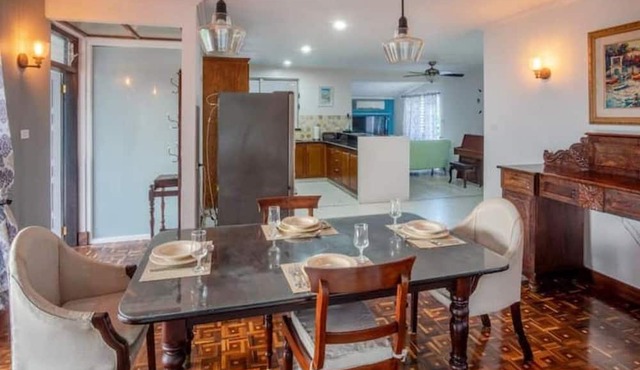 The Retreat. Your home away from home. in Little Battaleys