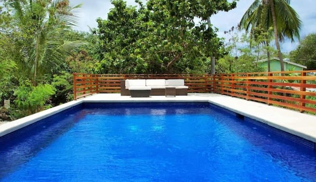 Large modern villa with pool on West Coast near beach & restaurants w/parking. in Durants
