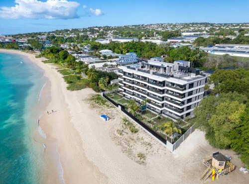 Your Perfect Beachfront Escape - Allure 205 2 bed in Bridgetown