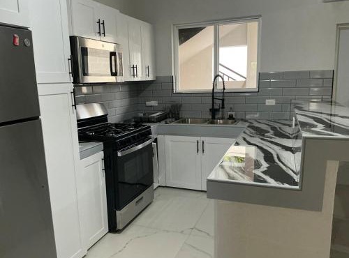 Alonza Ville Ground Floor Suite in Saint George