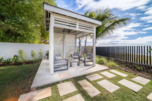 Exceptional Beachfront Condo - Allure 301 in Bridgetown